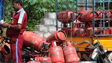 ಕೇವಲ 750 ರೂಪಾಯಿಗೆ ಸಿಗಲಿದೆ LPG ಸಿಲಿಂಡರ್..ಇಲ್ಲಿದೆ ನೋಡಿ ಮಾಹಿತಿ ಕೇವಲ 750 ರೂಪಾಯಿಗೆ ಸಿಗಲಿದೆ LPG ಸಿಲಿಂಡರ್..ಇಲ್ಲಿದೆ ನೋಡಿ ಮಾಹಿತಿ