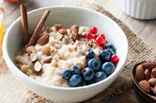 ಮಧುಮೇಹ ಮತ್ತು ಕೊಲೆಸ್ಟ್ರಾಲ್ ಇರುವವರು ಪ್ರತಿದಿನ ಓಟ್ಸ್ ಸೇವಿಸಿದರೆ ಏನಾಗುತ್ತದೆ? ಮಧುಮೇಹ ಮತ್ತು ಕೊಲೆಸ್ಟ್ರಾಲ್ ಇರುವವರು ಪ್ರತಿದಿನ ಓಟ್ಸ್ ಸೇವಿಸಿದರೆ ಏನಾಗುತ್ತದೆ?