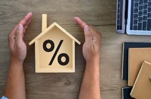 ರೆಪೋ ದರದಲ್ಲಿ ಏರಿಕೆ..ನಿಮ್ಮ ಸಾಲದ ಬಡ್ಡಿದರ ಮೇಲೆ ಬೀರಿದ ಪರಿಣಾಮ ಏನು..? ರೆಪೋ ದರದಲ್ಲಿ ಏರಿಕೆ..ನಿಮ್ಮ ಸಾಲದ ಬಡ್ಡಿದರ ಮೇಲೆ ಬೀರಿದ ಪರಿಣಾಮ ಏನು..?