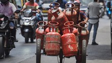LPG ಗ್ರಾಹಕರಿಗೆ ಸಿಹಿಸುದ್ದಿ: ಸಿಲಿಂಡರ್ ದರದಲ್ಲಿ ಭಾರೀ ಇಳಿಕೆ! LPG ಗ್ರಾಹಕರಿಗೆ ಸಿಹಿಸುದ್ದಿ: ಸಿಲಿಂಡರ್ ದರದಲ್ಲಿ ಭಾರೀ ಇಳಿಕೆ!