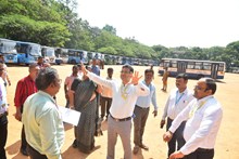 ಜಿಲ್ಲಾ ಚುನಾವಣಾಧಿಕಾರಿಯಿಂದ ಮಸ್ಟರಿಂಗ್ ಕೇಂದ್ರಗಳ ಪರಿಶೀಲನೆ 